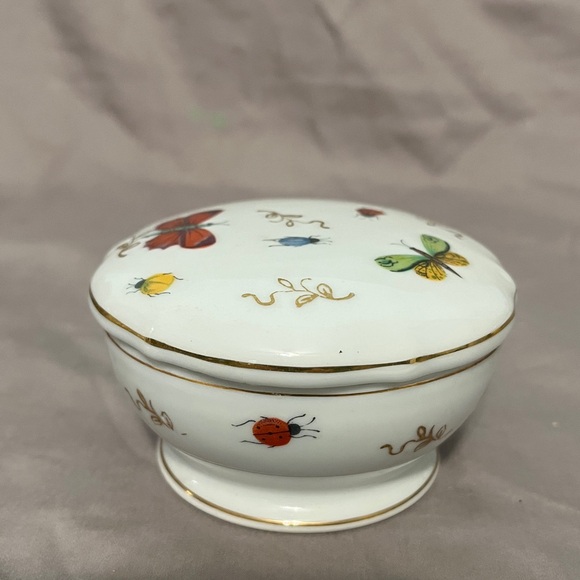 Vintage porcelain Lenwile Ardalt vanity set. - Picture 11 of 15